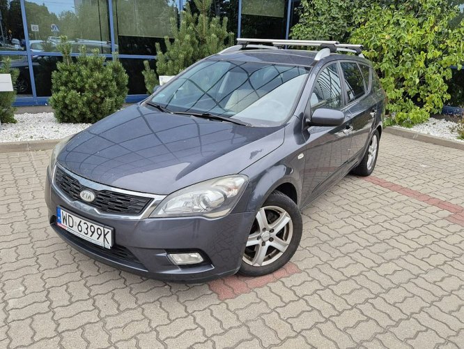 Kia Cee'd 1.4 benzyna * nawigacja * manual * kombi * warszawa I (2006-2012)