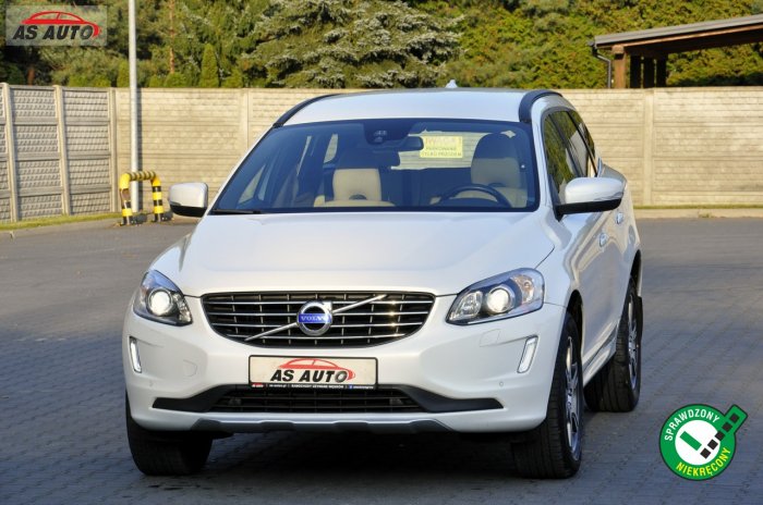 Volvo XC 60 2,0D4 181KM Momentum/Navi/Alufelgi/Led/Xenon/Serwis/KremoweSkóry I (2008-2017)