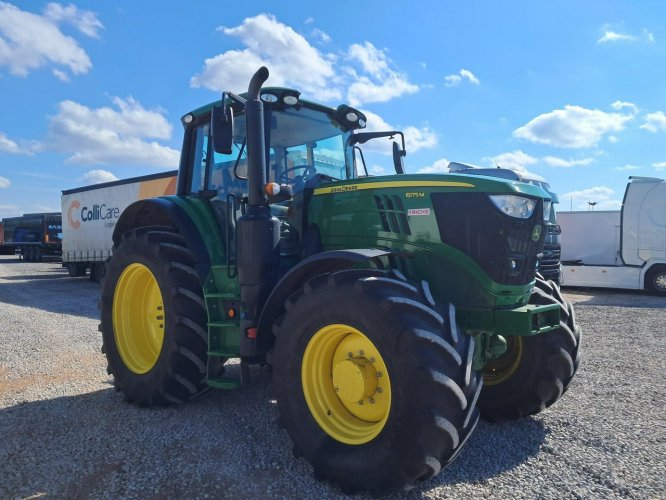 ciągniki John Deere 6000 m