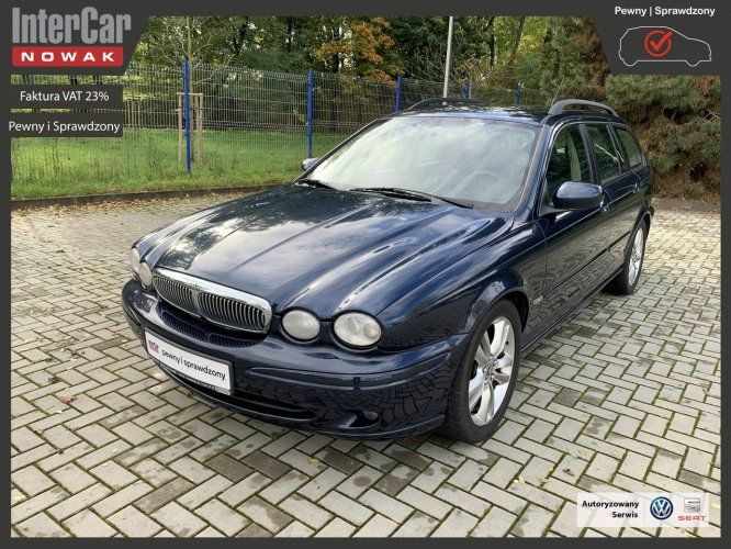 Jaguar X-Type Wersja z dużym, dotykowym ekranem infotainment w środkowej konsoli I (2001-2009)