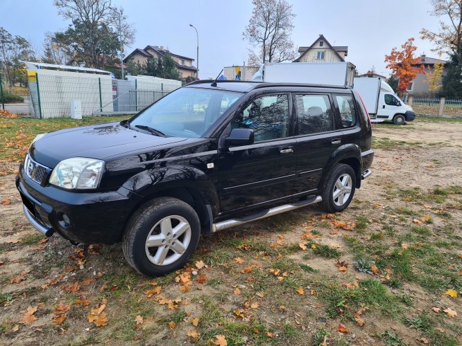 Nissan X-Trail 2,5 benzyna 4WD Skóry 1 właściciel w kraju