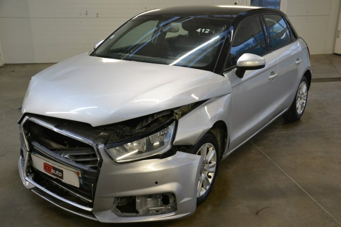 Audi A1 1,2 benzynka 86 ps* climatronic* nawigacja* ICDauto* 8X (2010-)