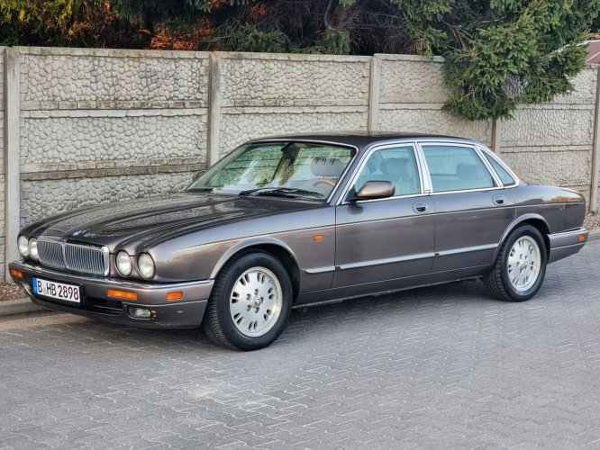 Jaguar XJ X300 4.0 241KM SOVEREIGN ! Niski Przebieg ! Bezwypadkowy ! FuLL Opcja X300 (1994-1997)