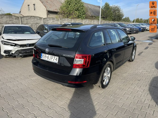 Škoda Octavia Ambition Climatronic III (2013-)