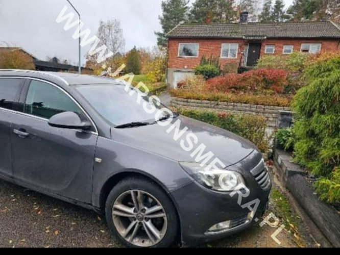 Opel Insignia Sports Tourer 2.0 BiTurbo CDTI 4x4 Automatic A (2008-2017)