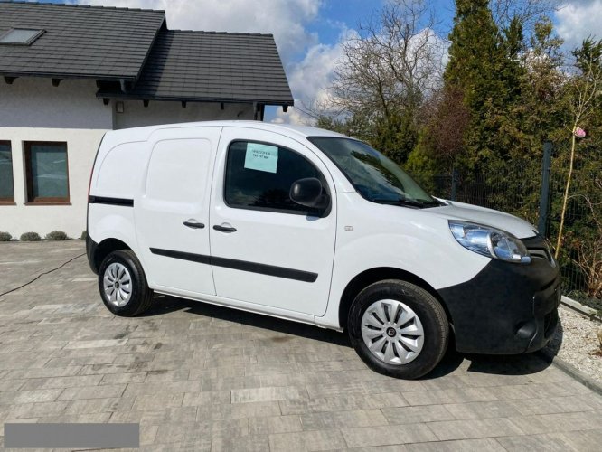 Renault Kangoo Zadbany, niski oryginalny przebieg i bogate wyposażenie. IV (2013-)