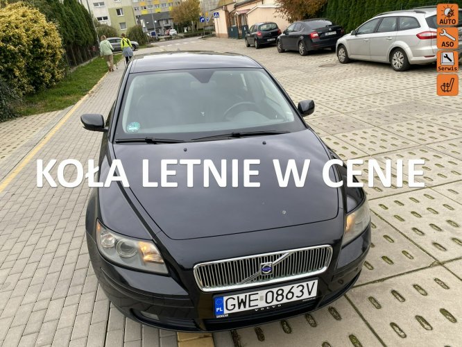 Volvo V50 1,8 benzyna, niski przebieg, klimatronic, dodatkowe koła, podg. fotele I (2004-2007)