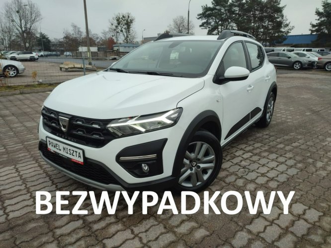 Dacia Sandero Stepway Bezwypadkowy dwa komplety kół super stan III (2020-)