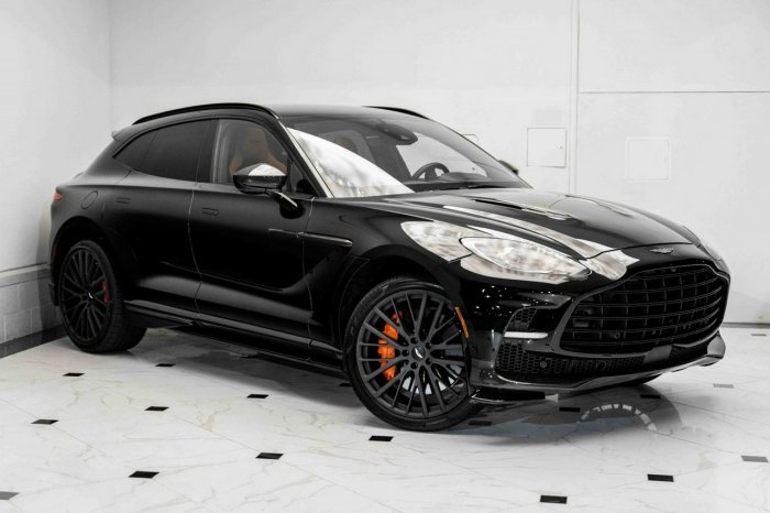 Aston Martin DBX 707 2023 Aston Martin DBX 707