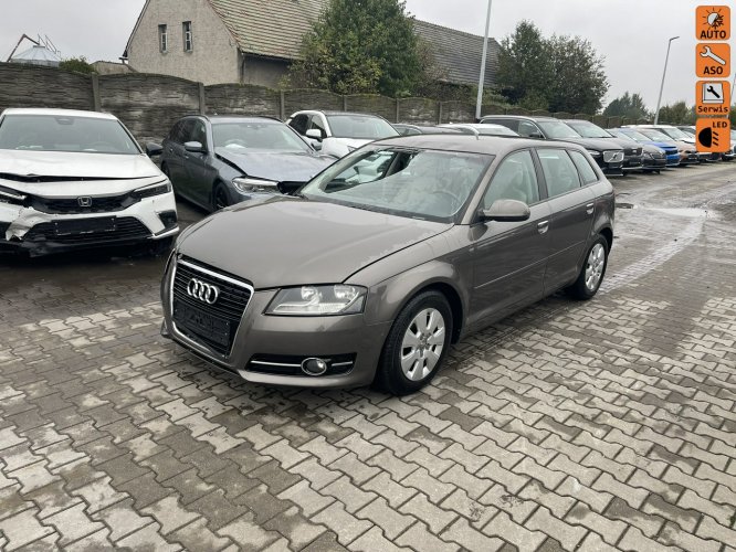 Audi A3 Ambition Climatronic Hak 8V (2012-)