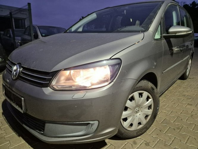 Volkswagen Touran Navi* Super stan II (2010-2015)