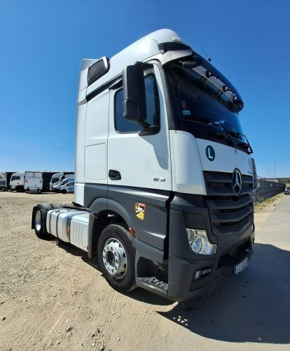 Mercedes Actros