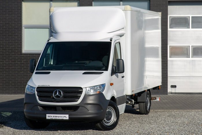 Mercedes Sprinter  2.2 KONTENER + WINDA UDT w cenie / bogate wyposażenie / Stan BDB !