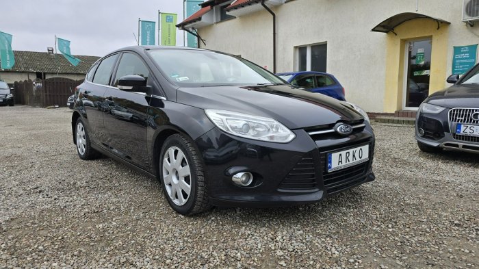 Ford Focus Salon Polska, ksenony Mk3 (2010-2018)