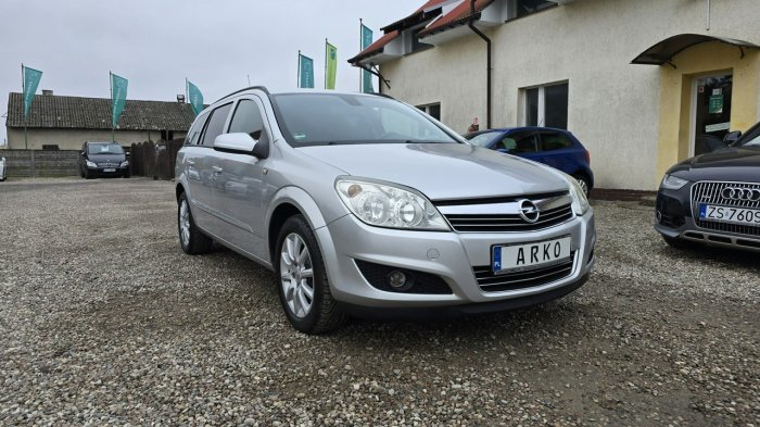 Opel Astra Benzyna Nawigacja H (2004-2014)