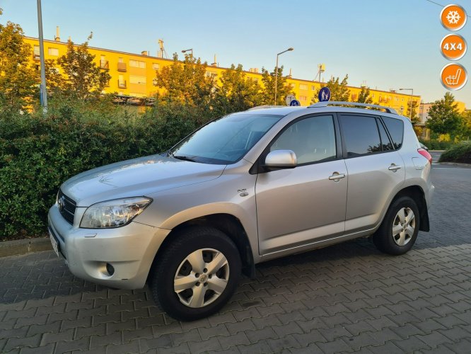 Toyota RAV-4 Bezwypadkowa RAV-4 od Kobiety III (2006-2012)