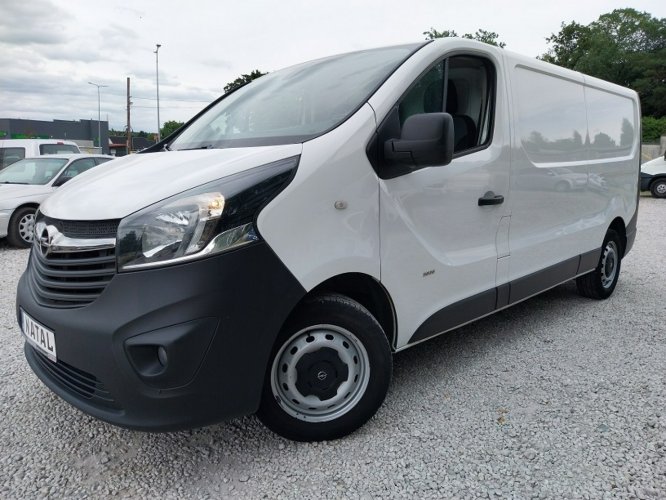 Opel Vivaro Zadbany Serwisowany  Klimatyzacja Long