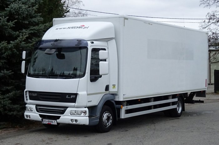 DAF LF 45.180 Euro 5 kontener 18 palet winda klapa poduszki DAF LF 45.180 Tylko 428000km udokumentowane kontener winda Sprowadzony