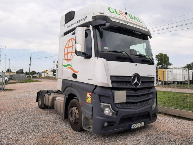 Mercedes Actros