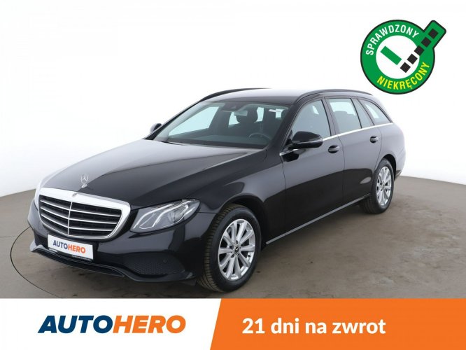 Mercedes E 200 2.0D 9G-Tronic Tempomat Nawigacja Grzane Fotele Comfort Pack Lampy LED W213 (2016-)