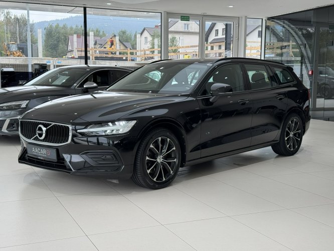 Volvo V60 D4 MOMENTUM, IntelliSafe, LED, Kamera, FV-23%, PL, Gwarancja, DOSTAWA II (2018-)