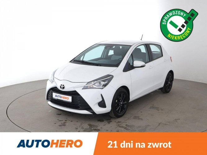 Toyota Yaris Niski przebieg, PDC, Kamera cofania, Navi, bluetooth, pełna książka III (2011-2019)