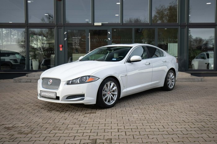 Jaguar XF Jaguar XF 2,0 Pb 241KM X260 (2015-)