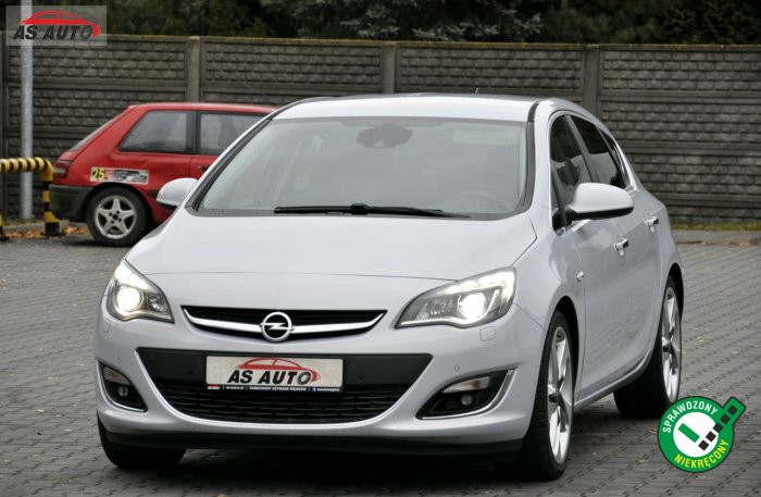 Opel Astra 1,6T 180KM Innovation/BiXenon/Navi/Led/PDC/LaneAssist/ACC/Infinity J (2009-2019)