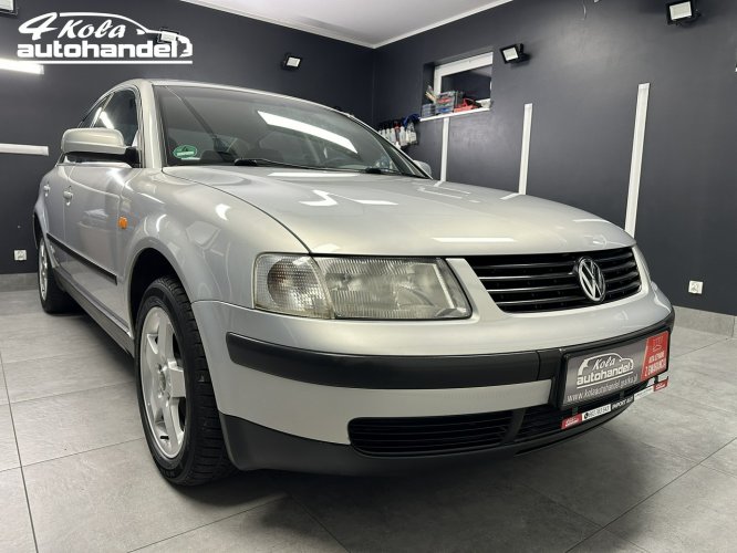 Volkswagen Passat VW Passat B5 1.8 Benz Sedan Alufelgi Klima Bardzo zadbany Po Opłatach B5 (1996-2000)