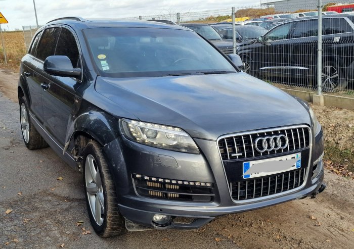 Audi Q7 Q7 Lift  7 osob  S Line I (2005-2015)