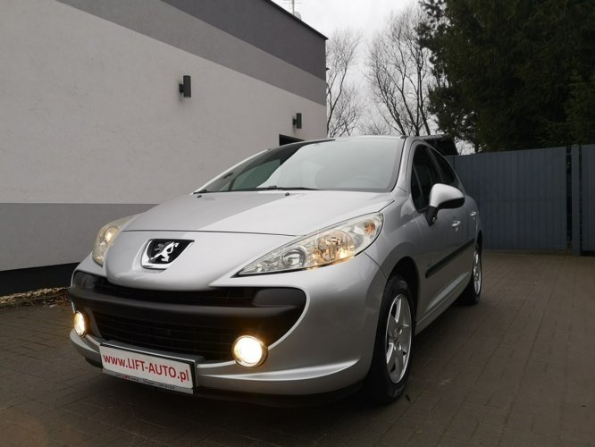 Peugeot 207 1.4 Benzyna 75 KM Kliamatyzacja Elektryka Isofix Halogeny Alu Serwis