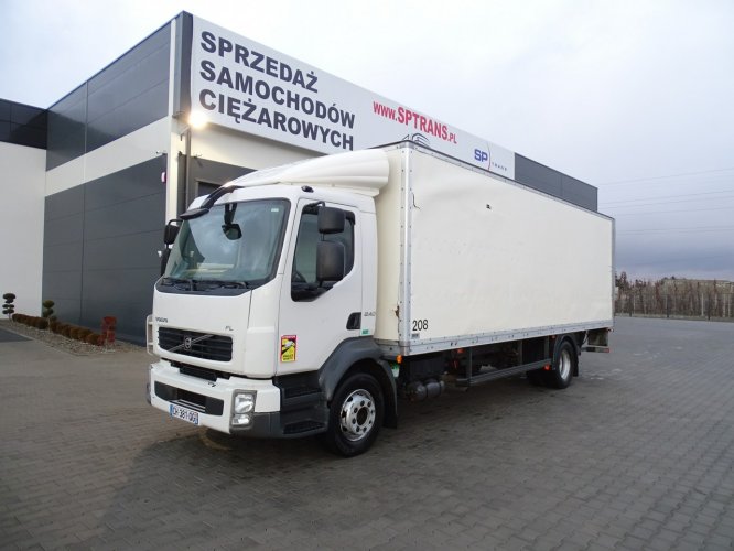 Volvo FL 240.16 KONTENER z windą , blokada mostu , resor VOLVO FL 240.16 , KONTENER 18 euro palet , blokada mostu , manual , re